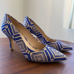 BCBGeneration Blue and Tan Geometric Heels Size 7M